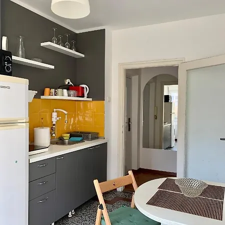 Star Apartment *