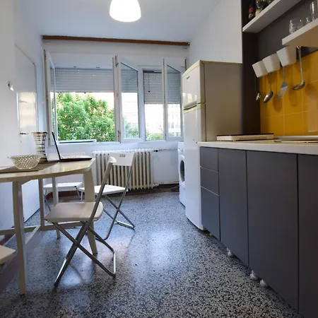 Star Apartment